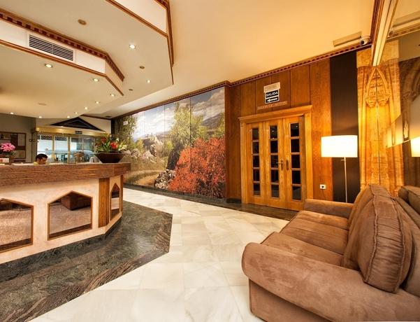 Imagen de los interiores del Hotel Torrepalma. Foto 18