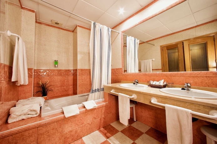 Imagen de la habitación del Hotel Torrepalma. Foto 8