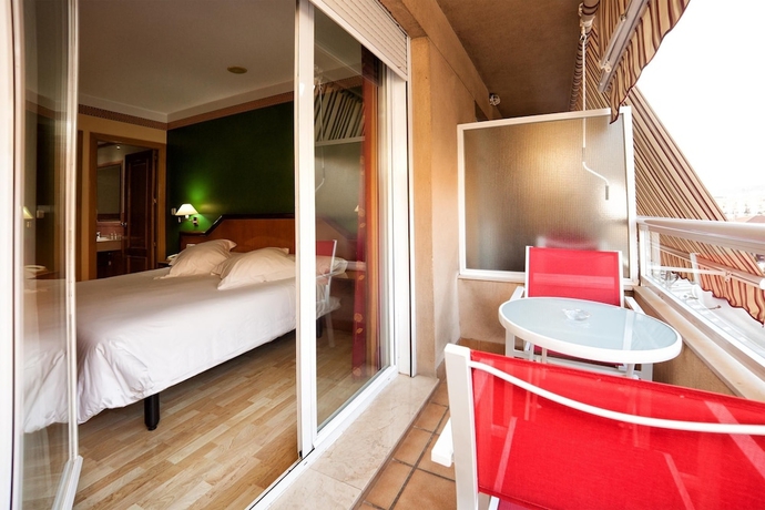 Imagen de la habitación del Hotel Torrepalma. Foto 13