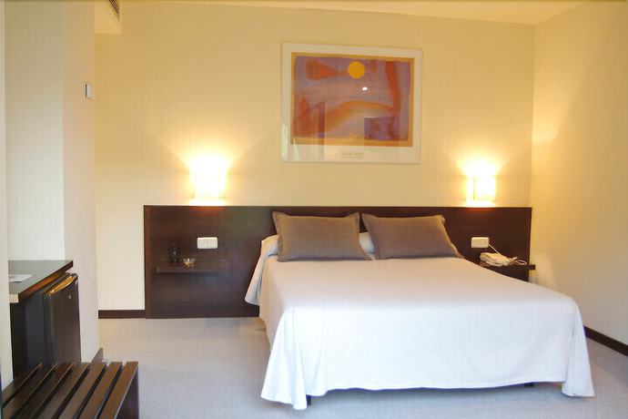 Imagen de la habitación del Hotel Torres, Arbúcies. Foto 6