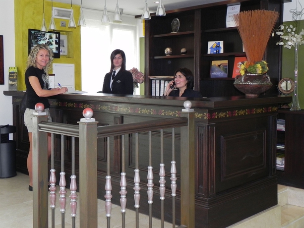 Imagen de los interiores del Hotel Torres De Somo. Foto 5