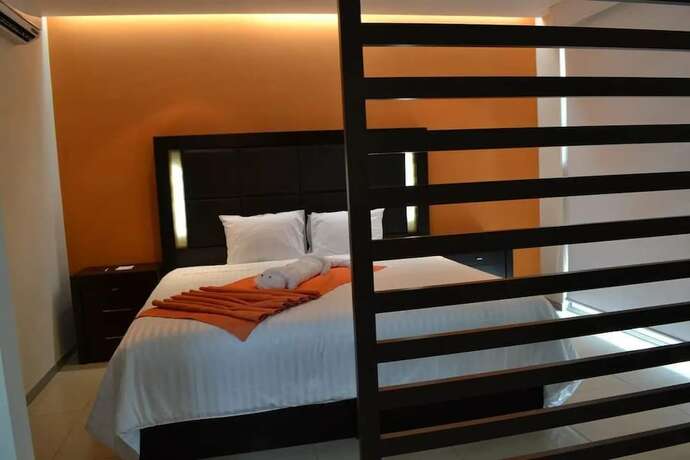 Imagen de la habitación del Hotel Torres Eugenia. Foto 20