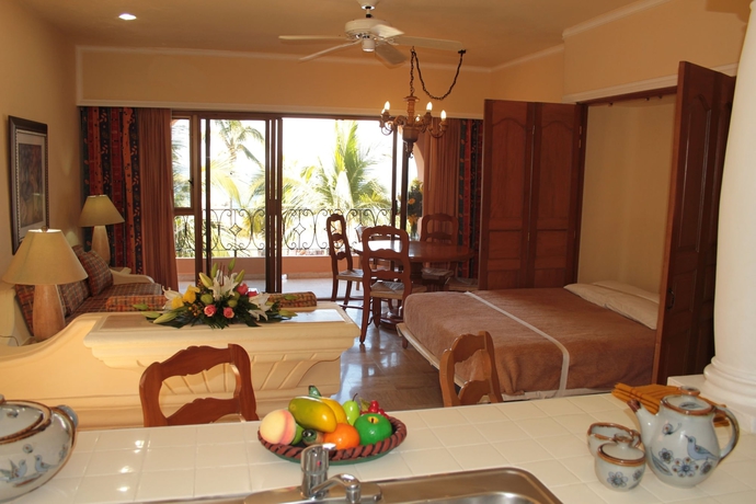 Imagen de la habitación del Hotel Torres Mazatlan Condominiums. Foto 8