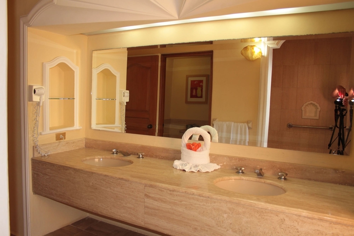 Imagen de la habitación del Hotel Torres Mazatlan Condominiums. Foto 15