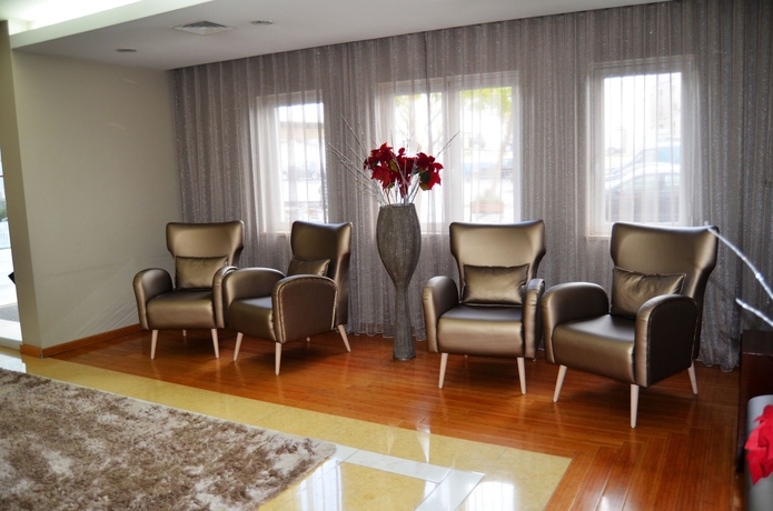 Imagen de los interiores del Hotel Torres Novas. Foto 9