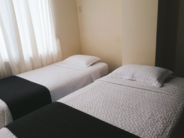 Imagen de la habitación del Hotel Torres del Norte. Foto 16