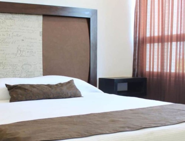 Imagen de la habitación del Hotel Torres del Sol Canc&uacute;n. Foto 18