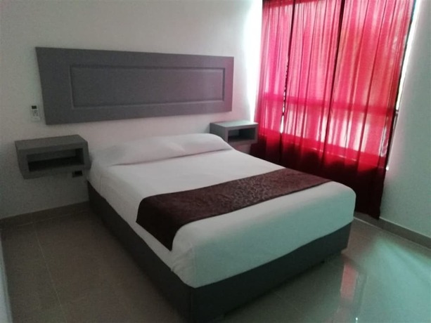Imagen general del Hotel Torres del Sol Canc&uacute;n. Foto 10