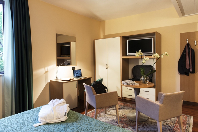 Imagen de la habitación del Hotel Torresi. Foto 7