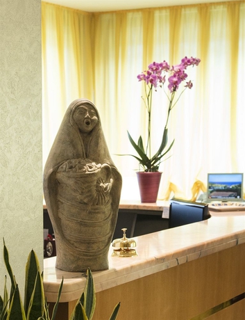 Imagen de los interiores del Hotel Torresi. Foto 14