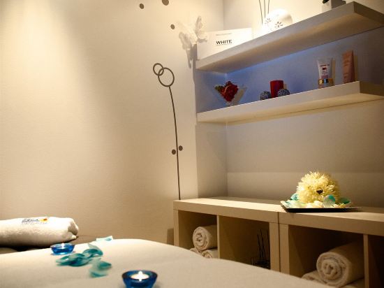 Imagen de los interiores del Hotel Torresport. Foto 9