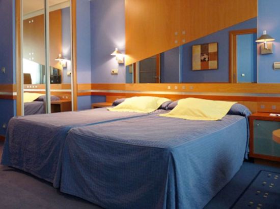 Imagen de la habitación del Hotel Torresport. Foto 3