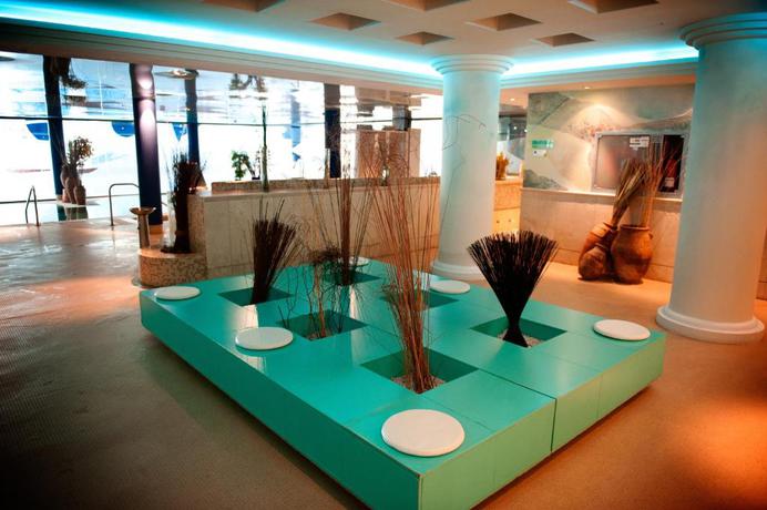 Imagen de los interiores del Hotel Torresport. Foto 18