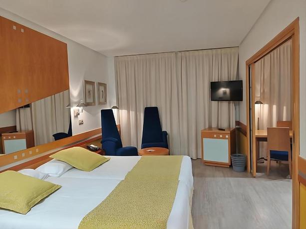 Imagen de la habitación del Hotel Torresport. Foto 10