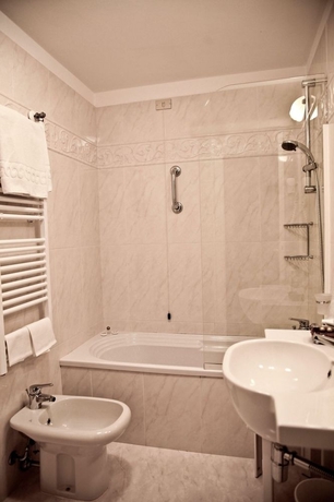 Imagen de la habitación del Hotel Torretta, Montecatini Terme. Foto 4