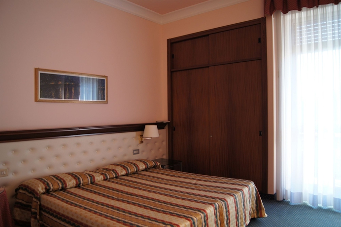 Imagen de la habitación del Hotel Torretta, Montecatini Terme. Foto 7