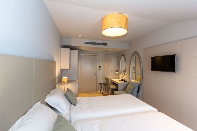 Imagen de la habitación del Hotel Torretta Palace. Foto 3