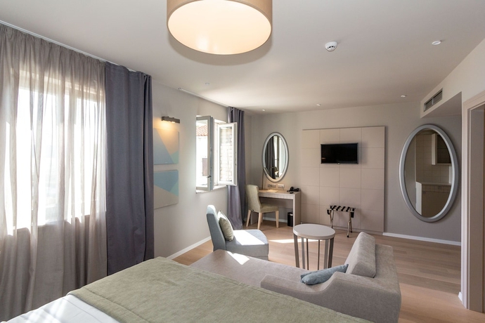 Imagen de la habitación del Hotel Torretta Palace. Foto 7