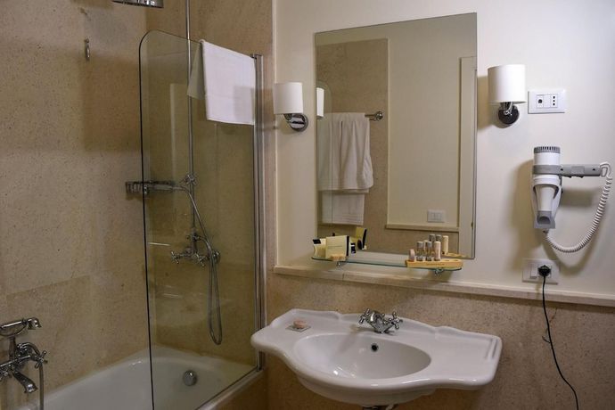 Imagen de la habitación del Hotel Torrione. Foto 5