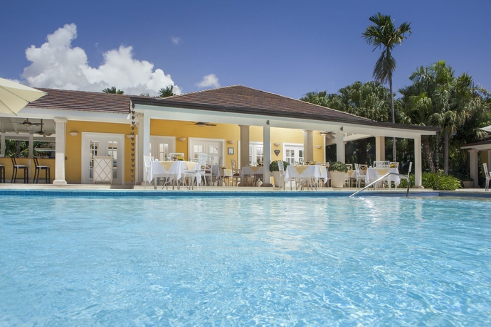 Imagen de la piscina del Hotel Tortuga Bay. Foto 15