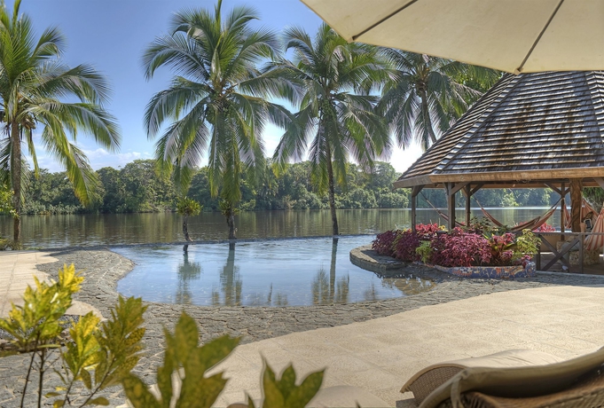 Imagen de la piscina del Hotel Tortuga Lodge and Gardens By B&ouml;&euml;na. Foto 16