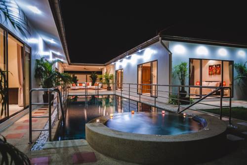 Imagen de la habitación del Hotel Tortuga Villas Pattaya. Foto 10