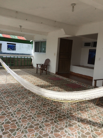 Imagen de los interiores del Hotel Tortugas Place Y Bungalos. Foto 17