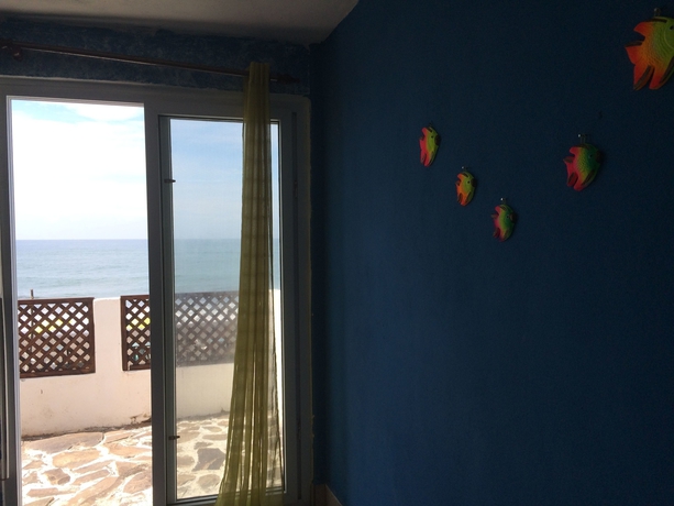 Imagen de la habitación del Hotel Tortugas Place Y Bungalos. Foto 10