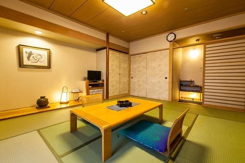 Imagen de la habitación del Hotel Tosagyoen. Foto 8