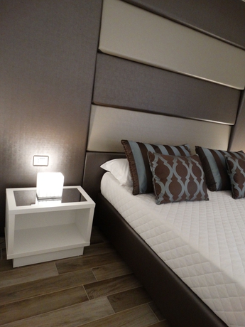 Imagen de la habitación del Hotel Toscana Ambassador. Foto 3