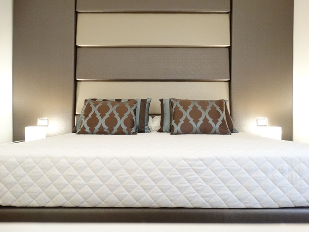 Imagen de la habitación del Hotel Toscana Ambassador. Foto 9