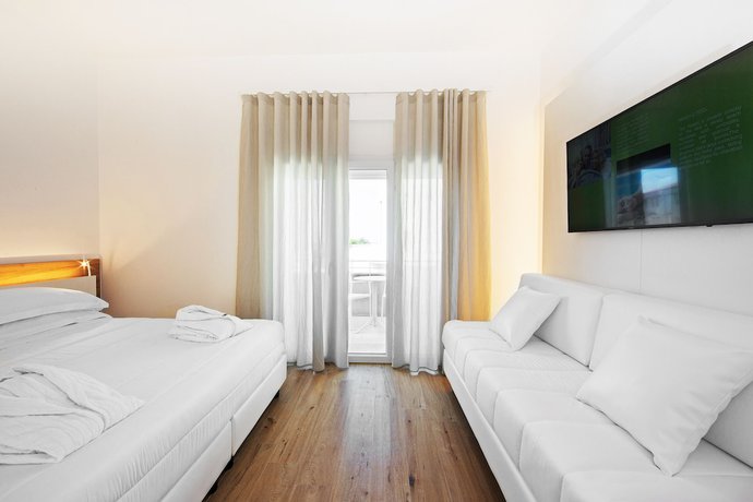 Imagen de la habitación del Hotel Toscana Charme Resort. Foto 12