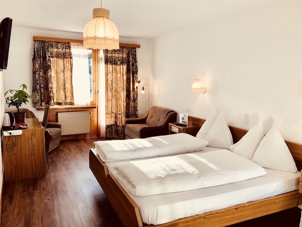 Imagen de la habitación del Hotel Toscana, Hübeli. Foto 8