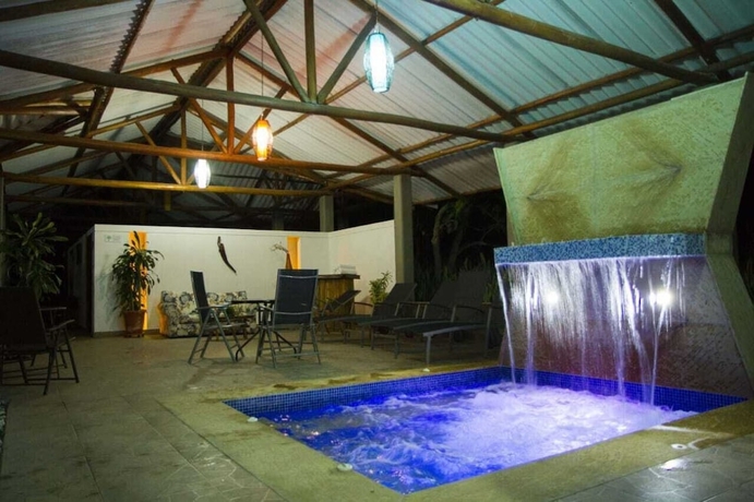 Imagen de la habitación del Hotel Toscana, La Mesa. Foto 5