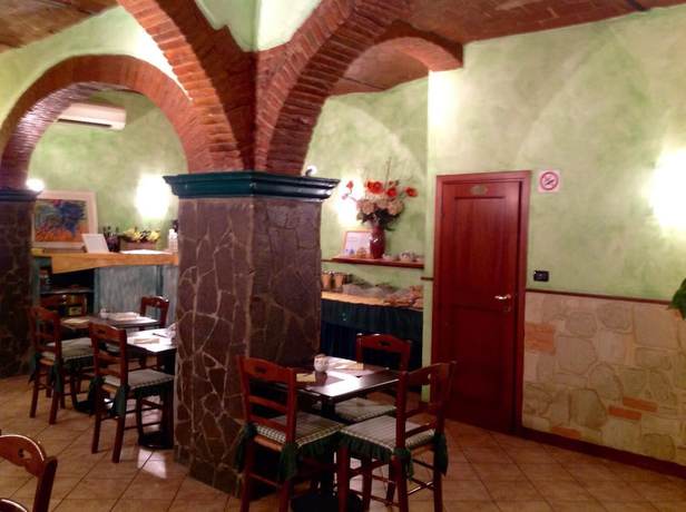 Imagen del bar/restaurante del Hotel Toscana, Prato. Foto 5