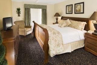 Imagen de la habitación del Hotel Toscana Suites. Foto 5