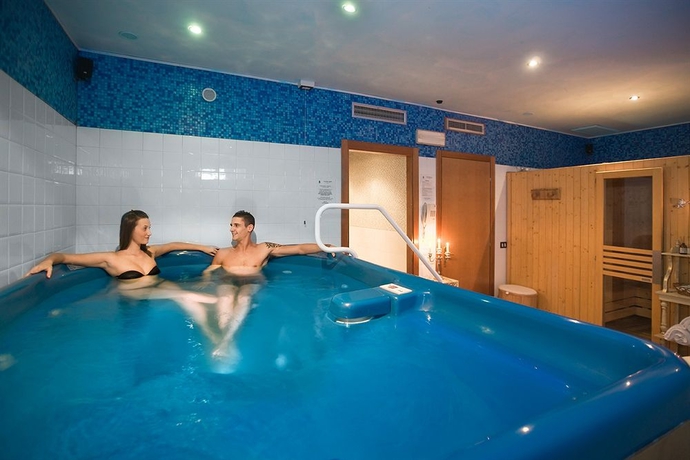 Imagen de la piscina del Hotel Toscana Verde. Foto 9