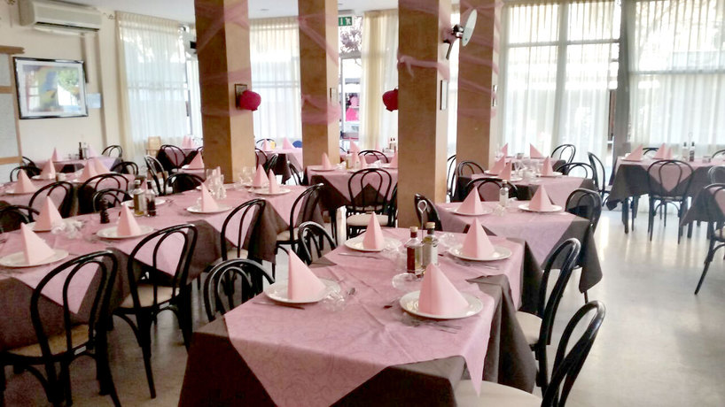 Imagen del bar/restaurante del Hotel Tosi. Foto 2
