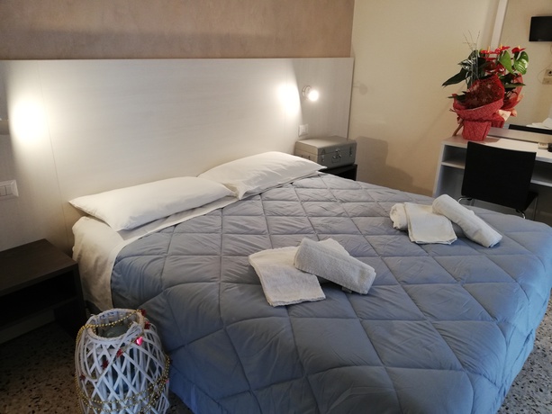 Imagen de la habitación del Hotel Tosi. Foto 7