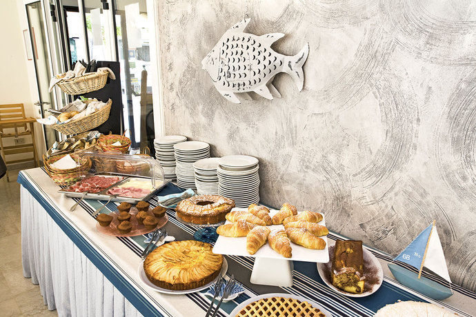 Imagen del bar/restaurante del Hotel Tosi. Foto 4