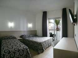 Imagen de la habitación del Hotel Tossa Beach. Foto 3