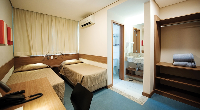 Imagen general del Hotel Total. Foto 2