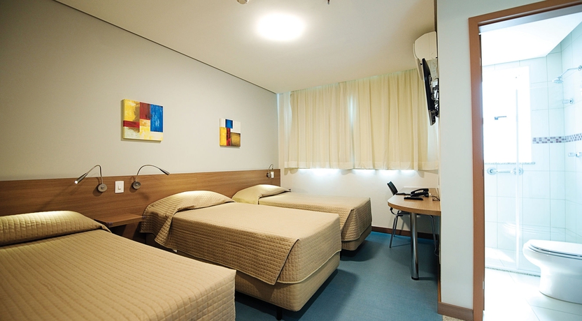 Imagen de la habitación del Hotel Total. Foto 5