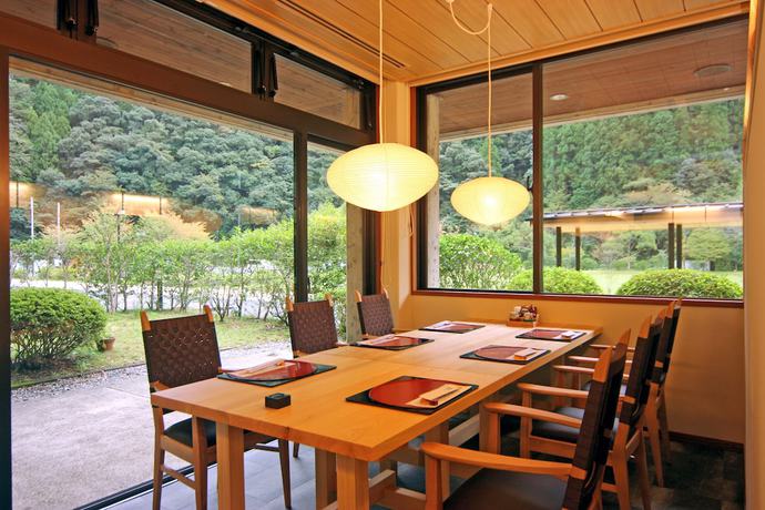 Imagen del bar/restaurante del Hotel Totsukawa Onsen Hotel Subaru. Foto 14