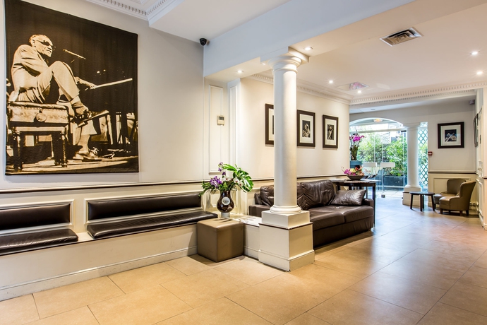 Imagen de los interiores del Hotel Toujours. Foto 15