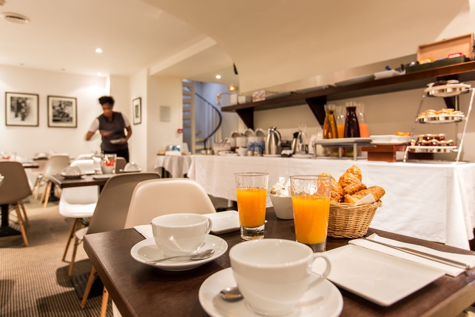 Imagen del bar/restaurante del Hotel Toujours. Foto 3