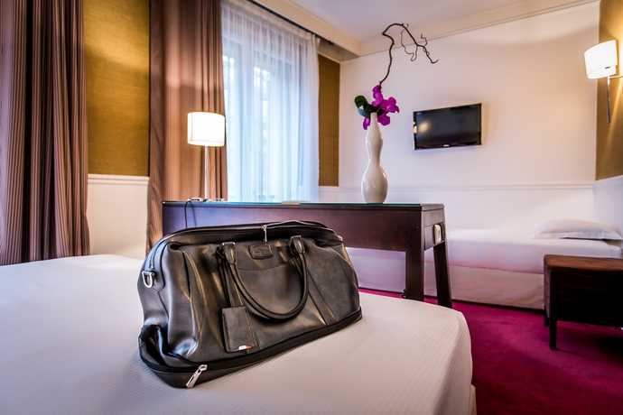 Imagen de la habitación del Hotel Toujours. Foto 8