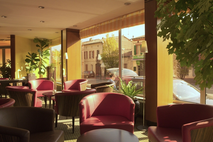 Imagen de los interiores del Hotel Toulouse Aéroport. Foto 8