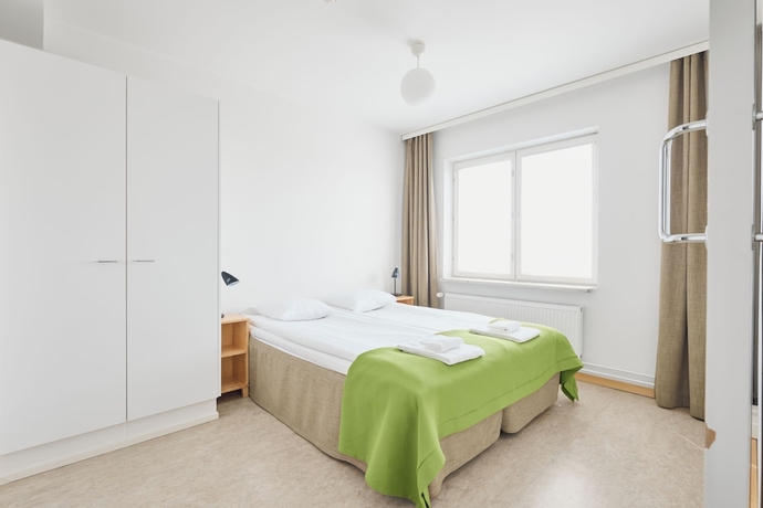 Imagen de la habitación del Hotel Töölö Towers. Foto 10