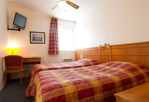Imagen de la habitación del Hotel Tourh&ocirc;tel, B&eacute;thune. Foto 3
